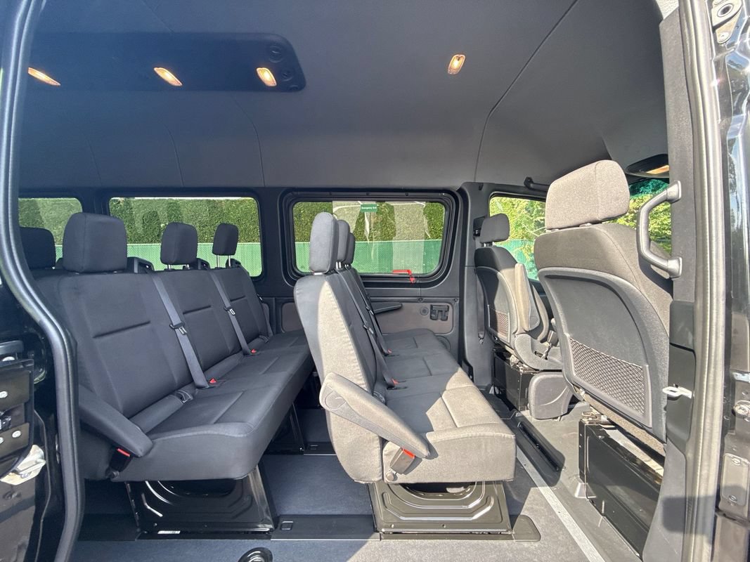 Used 2025 Mercedes-Benz Sprinter 2500 image 24