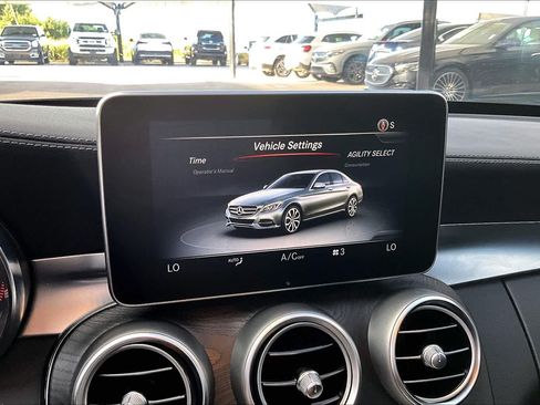 Used 2015 Mercedes-Benz C 300 4MATIC Sedan image 36