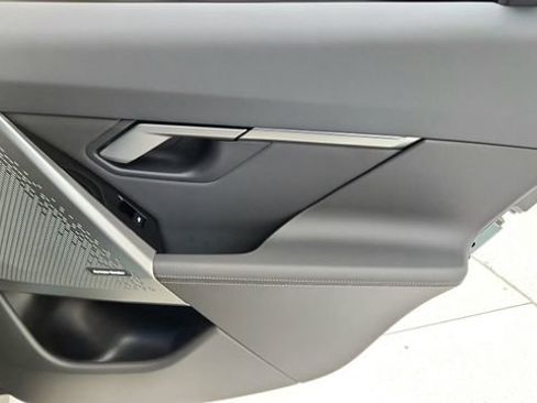 Used 2026 BMW i5 eDrive40 image 28