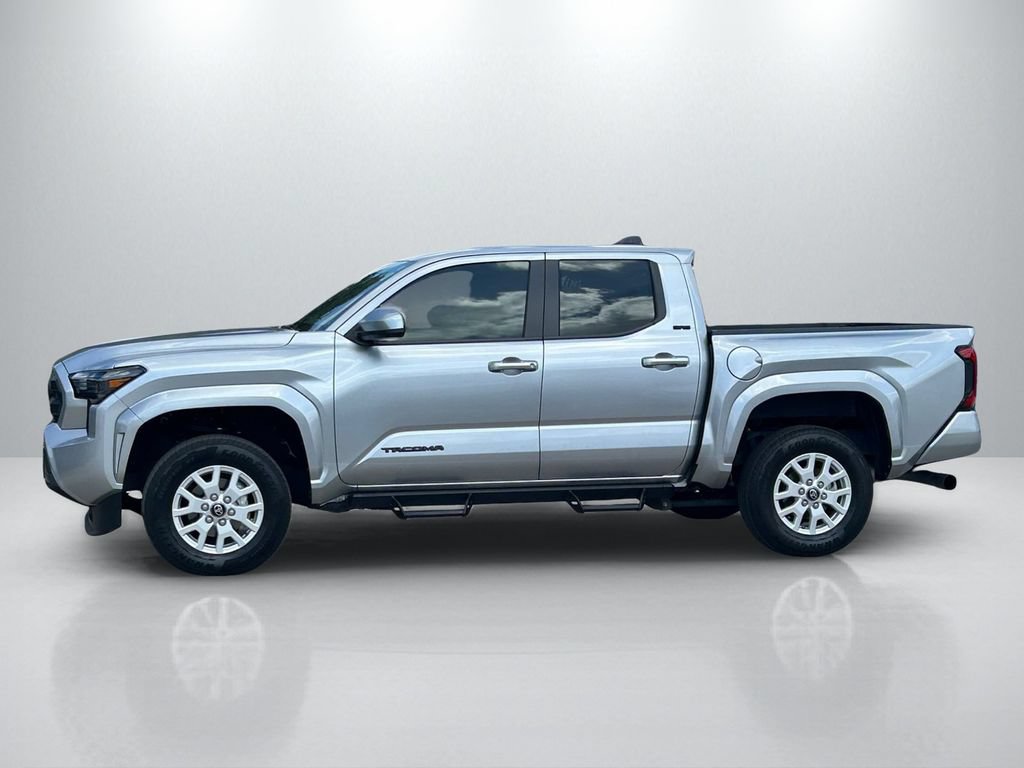 Certified 2025 Toyota Tacoma SR5 AWD/4WD image 8