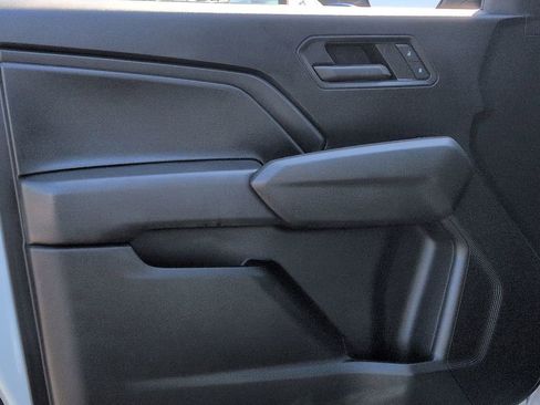 Used 2023 Chevrolet Colorado Trail Boss w/ Technology Package AWD/4WD image 23