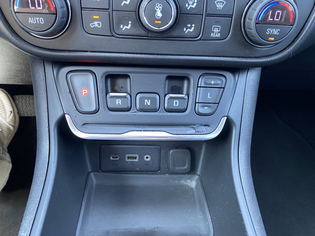 Used 2018 GMC Terrain SLE w/ Driver Convenience Package FWD image 31