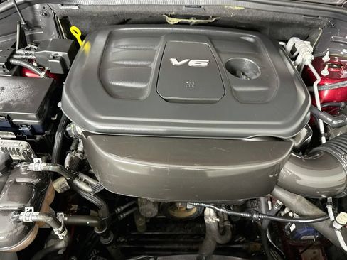 Used 2018 Jeep Grand Cherokee Limited AWD/4WD image 35