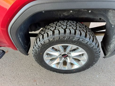 Used 2019 GMC Sierra 1500 AT4 w/ AT4 Premium Package AWD/4WD image 33