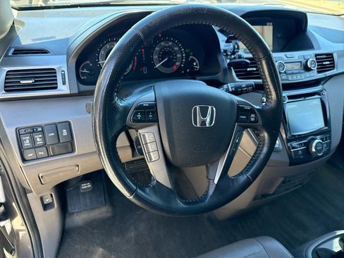 Used 2015 Honda Odyssey Touring Elite image 29