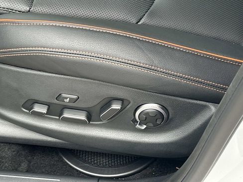 New 2026 Genesis GV70 2.5T Sport Prestige AWD/4WD image 17