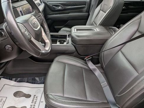 Used 2024 GMC Yukon Denali w/ Advanced Technology Package AWD/4WD image 12