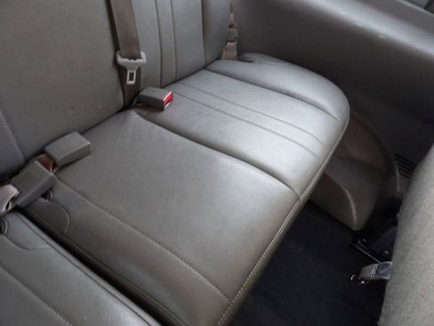 Used 2023 Chevrolet Express 3500 LS RWD image 32