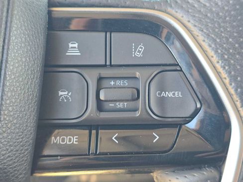 Used 2024 Toyota Tundra Limited AWD/4WD image 29