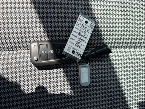 Used 2021 Hyundai Kona SE FWD image 6