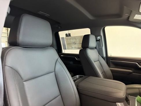 New 2026 GMC Sierra 2500 SLT w/ SLT Convenience Package AWD/4WD image 28