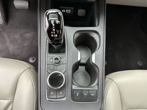 Used 2023 Cadillac XT4 Luxury w/ Cold Weather Package image 21