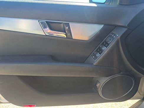 Used 2008 Mercedes-Benz C 300 4MATIC Sedan image 28