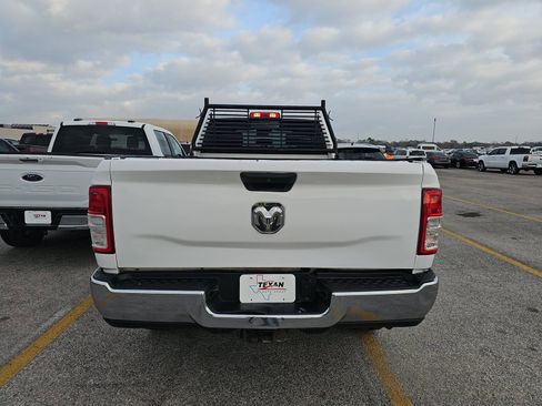 Used 2021 RAM 2500 Tradesman w/ Chrome Appearance Group image 7