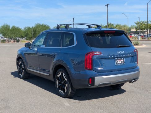 Certified 2025 Kia Telluride S AWD/4WD image 3