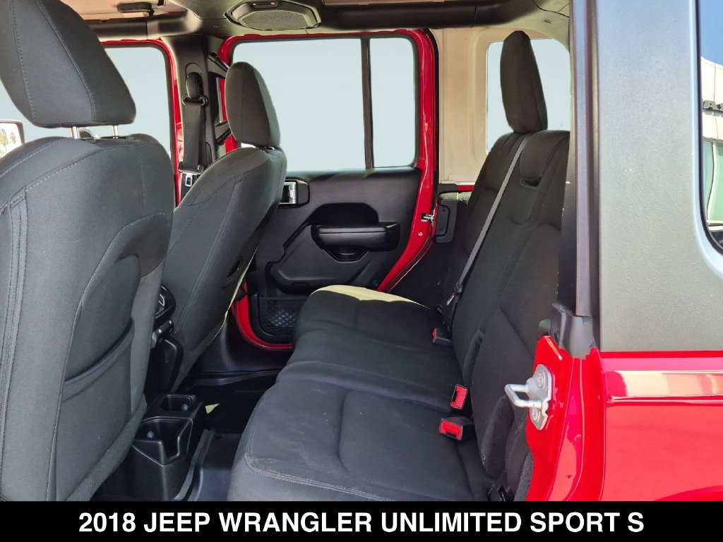 Used 2018 Jeep Wrangler Unlimited Sport S AWD/4WD image 16