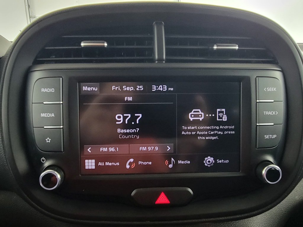Used 2023 Kia Soul LX FWD image 20