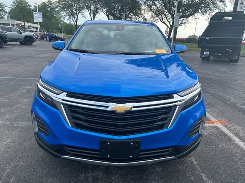 Used 2024 Chevrolet Equinox LT FWD image 2