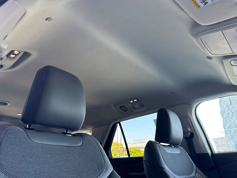 New 2025 Ford Explorer Active w/ Active Comfort Package image 19