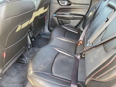 Used 2024 Jeep Compass Trailhawk image 11