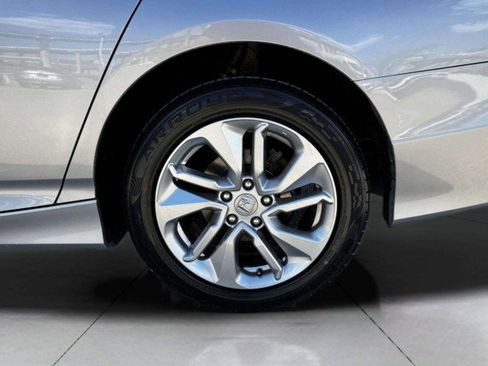 Used 2019 Honda Accord LX image 51