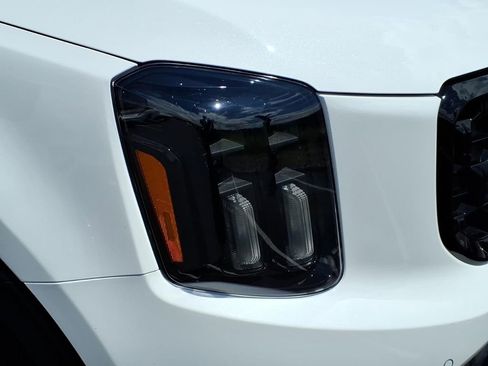 Certified 2025 Kia Telluride SX Prestige X-Line AWD/4WD image 11