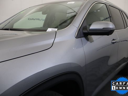 Used 2025 Buick Enclave Preferred FWD image 13
