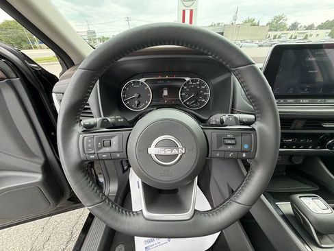 Certified 2023 Nissan Rogue SV w/ SV Premium B Package AWD/4WD image 18