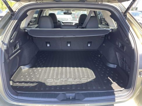 Certified 2025 Subaru Outback Onyx Edition AWD/4WD image 29