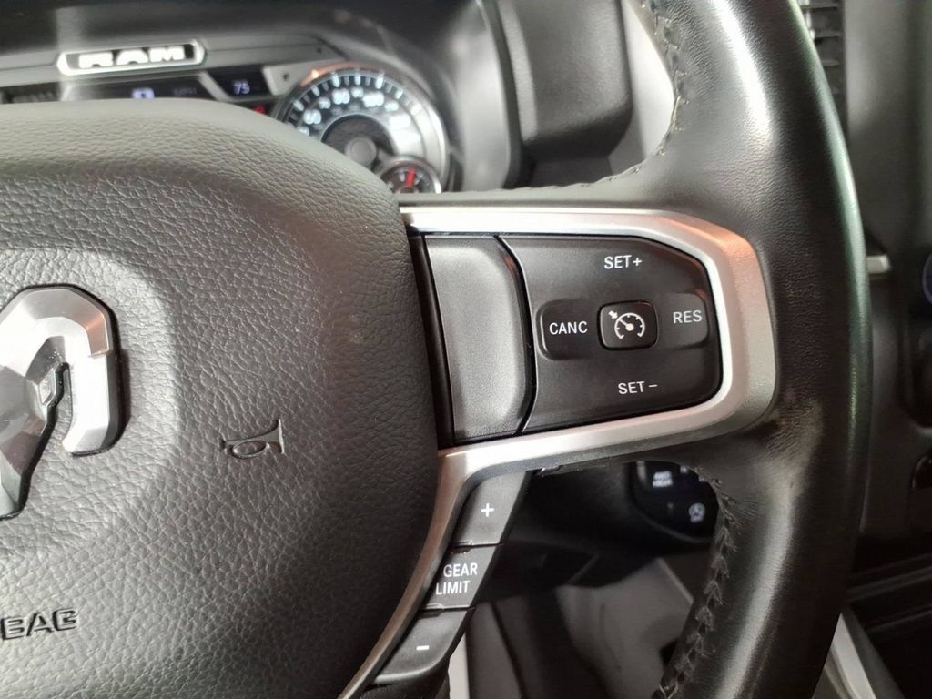 Used 2022 RAM 1500 Big Horn AWD/4WD image 18
