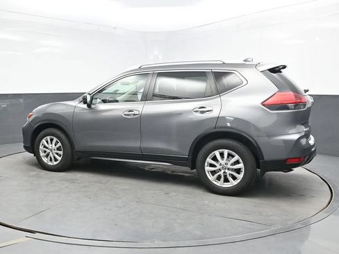Used 2017 Nissan Rogue SV w/ SV Premium Package AWD/4WD image 4