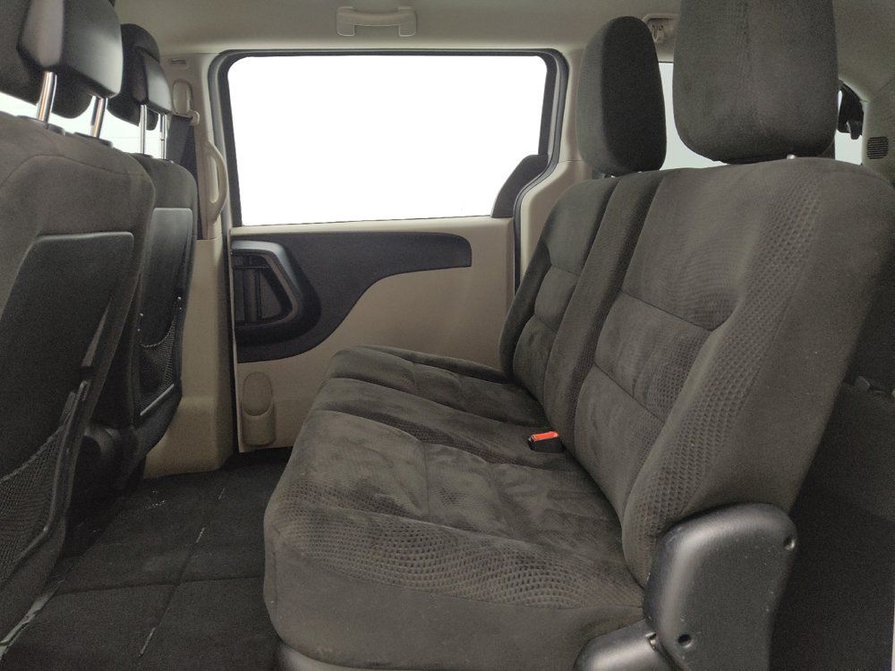 Used 2016 Dodge Grand Caravan American Value Package w/ UConnect Hands-Free Group FWD image 18