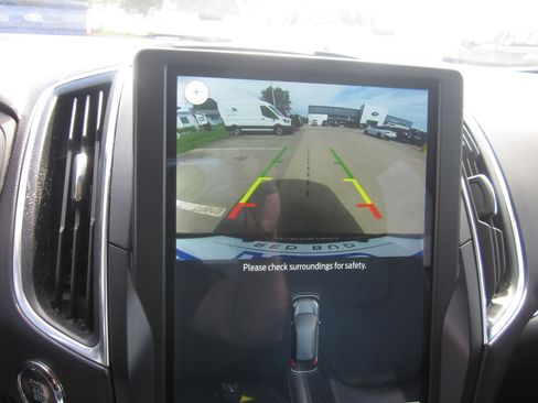 Used 2024 Ford Edge Titanium AWD/4WD image 18