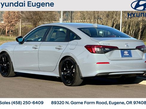 Used 2024 Honda Civic Sport image 6