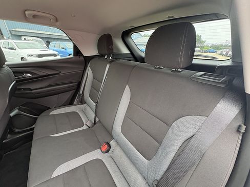 Used 2023 Chevrolet TrailBlazer LT w/ Convenience Package AWD/4WD image 19
