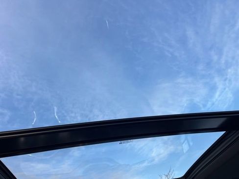 Used 2022 Chevrolet Blazer RS w/ Driver Confidence II Package image 17