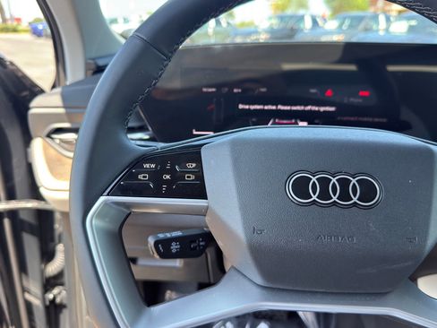 Used 2025 Audi Q5 Premium Plus w/ Premium Plus AWD/4WD image 20