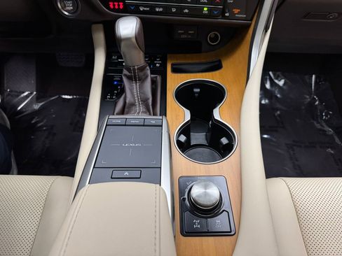 Used 2020 Lexus RX 350 AWD w/ Premium Package image 19
