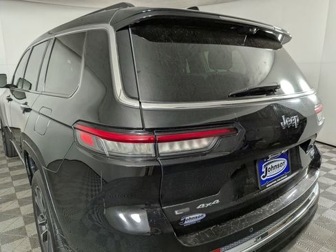 Certified 2021 Jeep Grand Cherokee L Overland w/ Luxury Tech Group IV AWD/4WD image 15