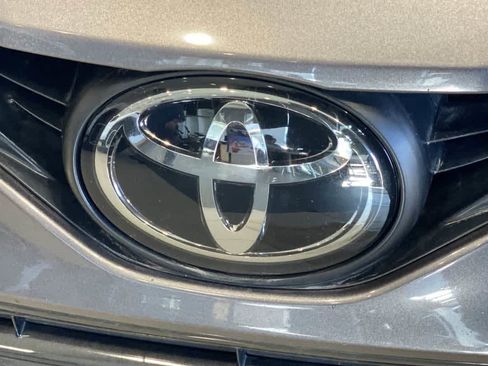 Used 2024 Toyota Camry LE FWD image 10