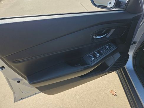 Certified 2023 Honda Accord EX image 13