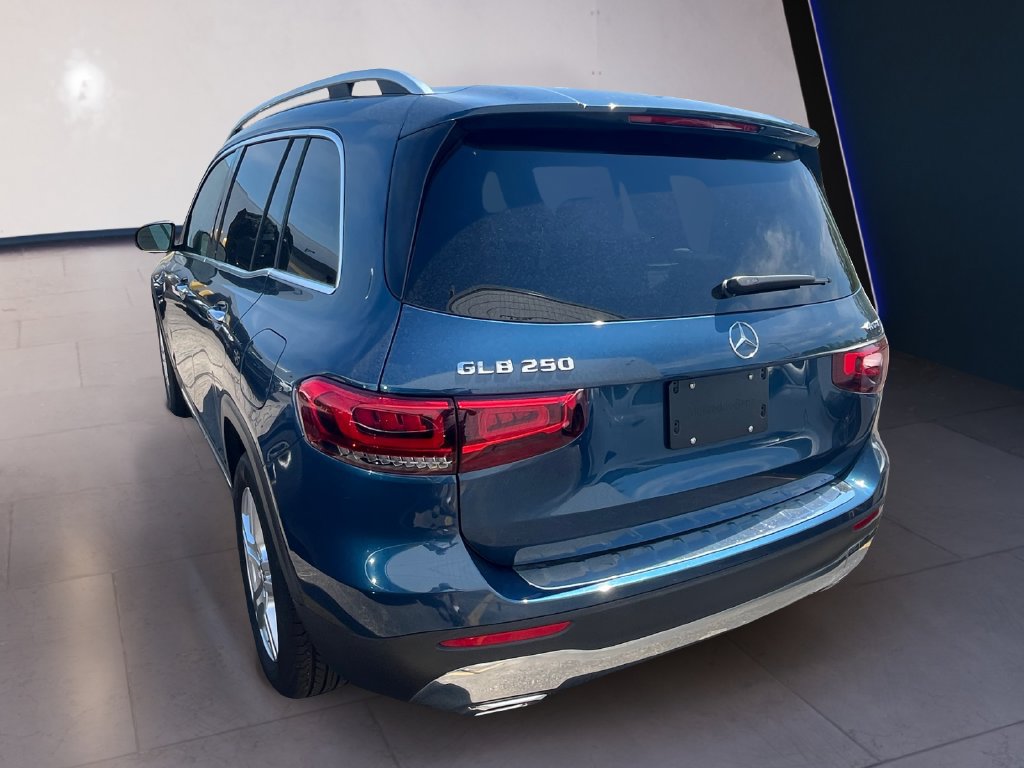 Certified 2021 Mercedes-Benz GLB 250 4MATIC image 3
