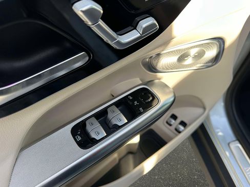 Certified 2025 Mercedes-Benz GLC 350e 4MATIC image 18