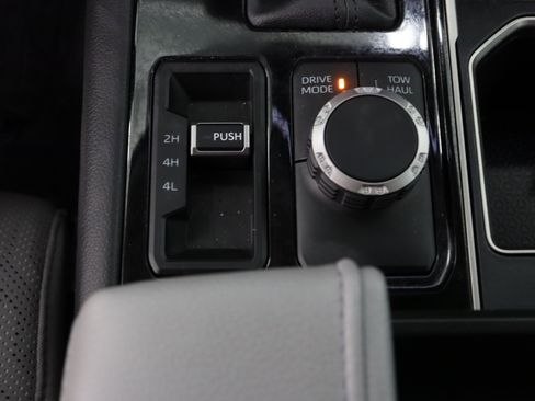 Used 2024 Toyota Tundra Limited image 24