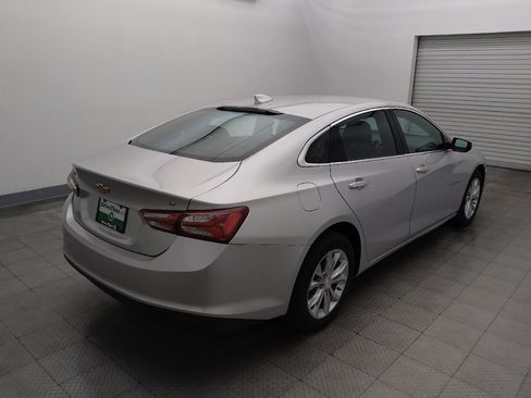 Used 2022 Chevrolet Malibu LT FWD image 9