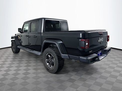 Used 2021 Jeep Gladiator Overland image 7
