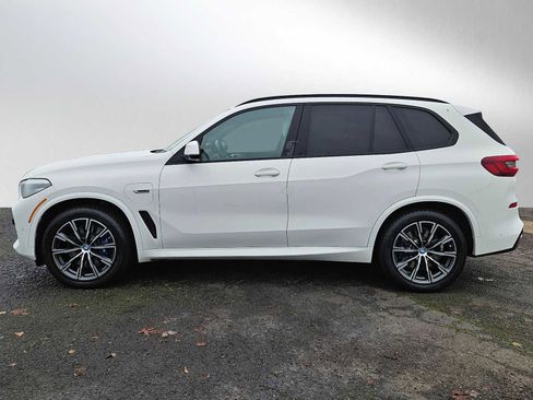 Used 2022 BMW X5 xDrive45e w/ M Sport Package image 6