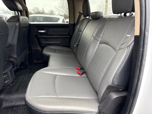 Used 2019 RAM 3500 Tradesman w/ Chrome Appearance Group RWD image 14