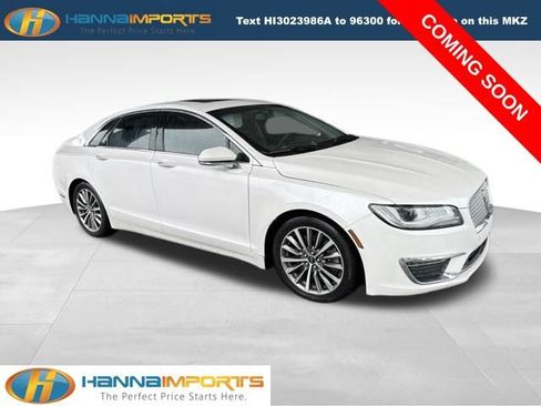 Used 2017 Lincoln MKZ Select w/ Select Plus Package FWD image 1