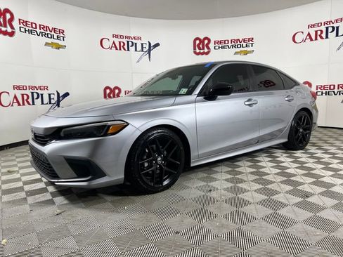 Used 2022 Honda Civic Sport image 3